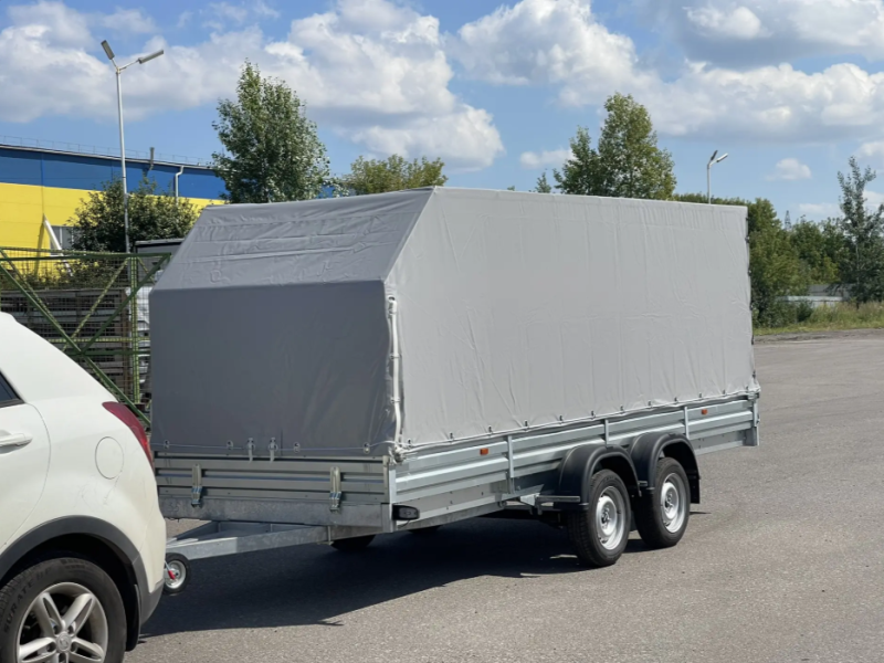 Прицеп МЗСА 817735 исп. 022 с кузовом 4,5×1,5 м. Категория прав В.